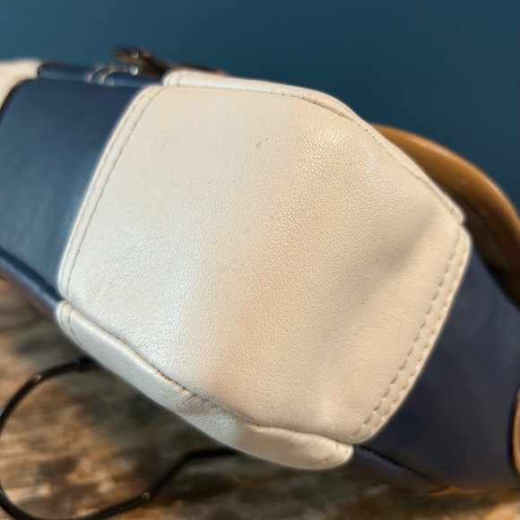 Coach Hadley Leather Field Bag Midnight Blue Leather F29763 EUC - Picture 13 of 17